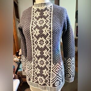 Vintage United Colors of Benetton Italian Wool Nordic Sweater – Size L